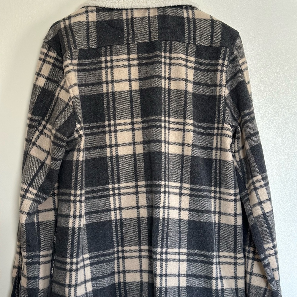 Jacket - Picture 3 of 4